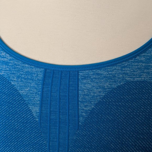 Workout! Champion Light/Medium Support Sports Bra - Picture 2 of 3